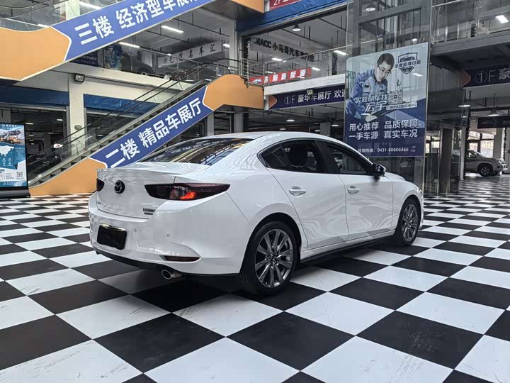 Фото 6 - Mazda 3 (Axela)