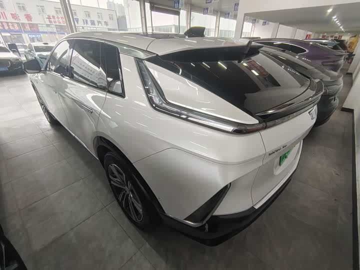 Фото 5 - Cadillac Lyriq