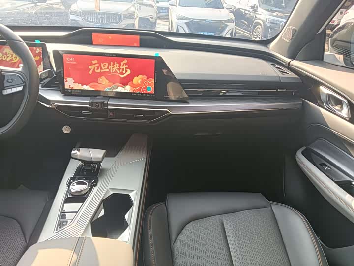 Фото 8 - Changan Oshan Z6