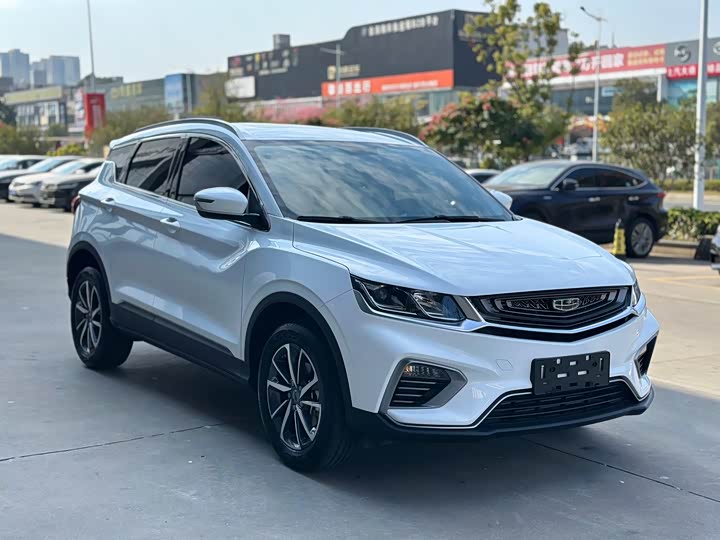 Фото 3 - Geely Coolray