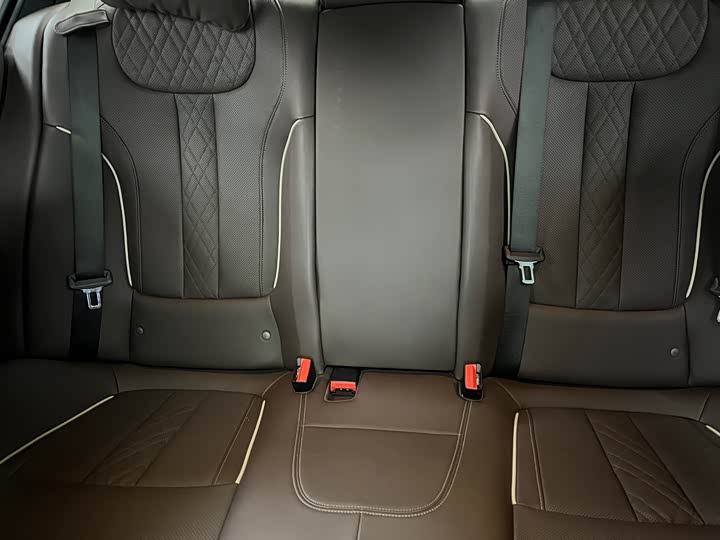 Фото 7 - BMW 5 Series