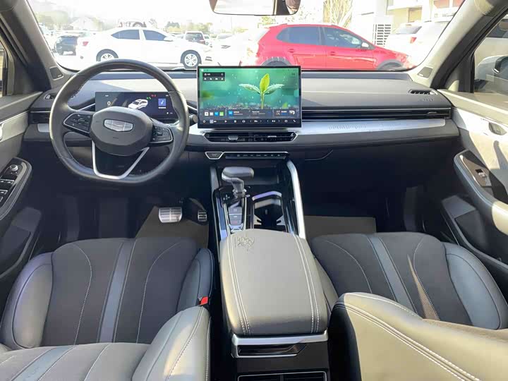 Фото 9 - Geely Preface