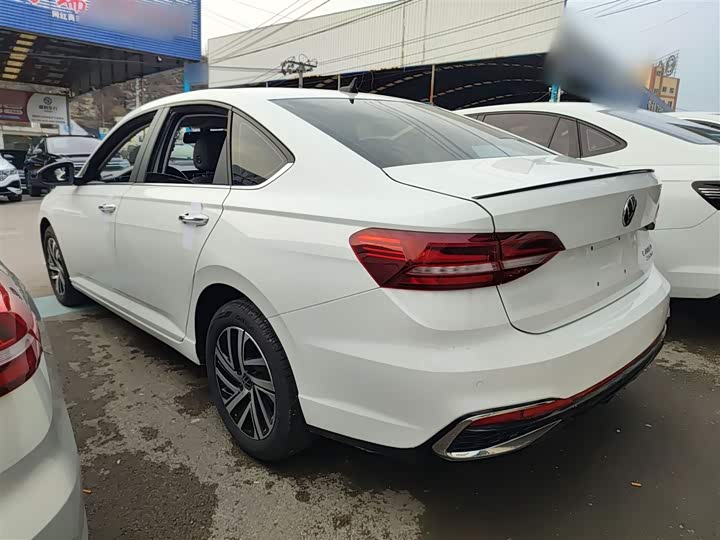 Фото 5 - Volkswagen Lavida