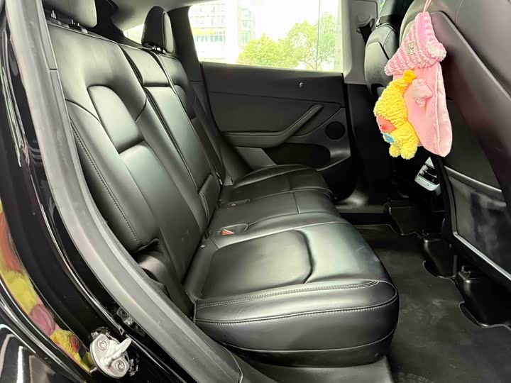 Фото 8 - Tesla Model Y