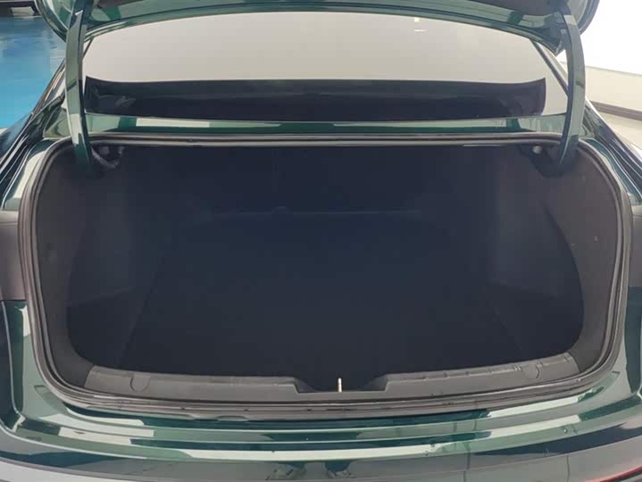 Фото 4 - Geely Preface