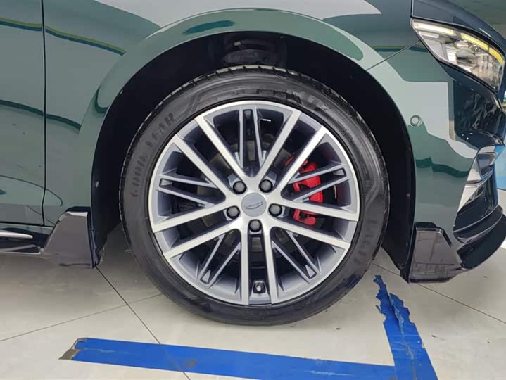 Фото 6 - Geely Preface