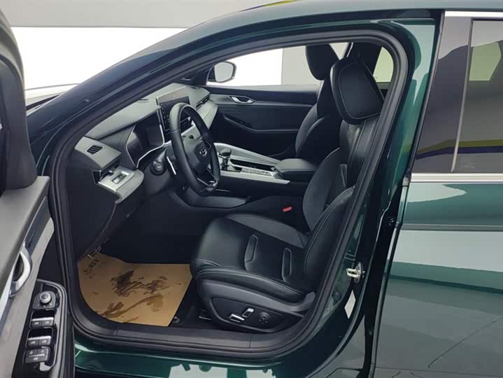 Фото 9 - Geely Preface