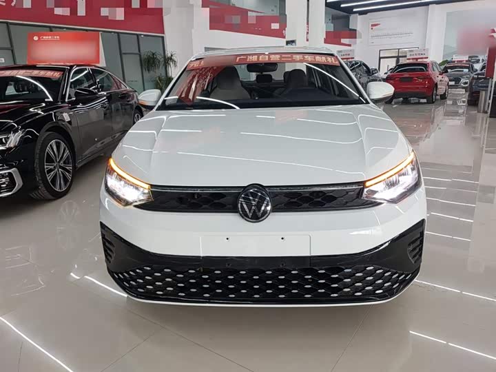 Фото 3 - Volkswagen Lavida