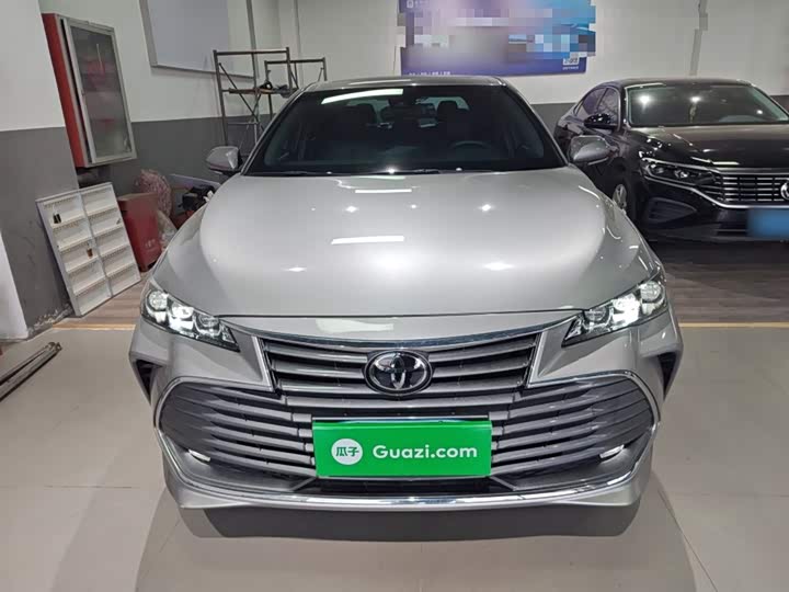 Фото 3 - Toyota Avalon