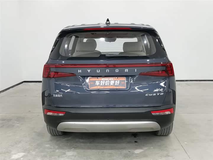 Фото 4 - Hyundai Custo