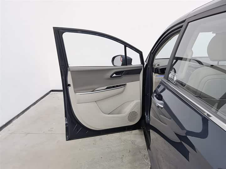 Фото 8 - Hyundai Custo