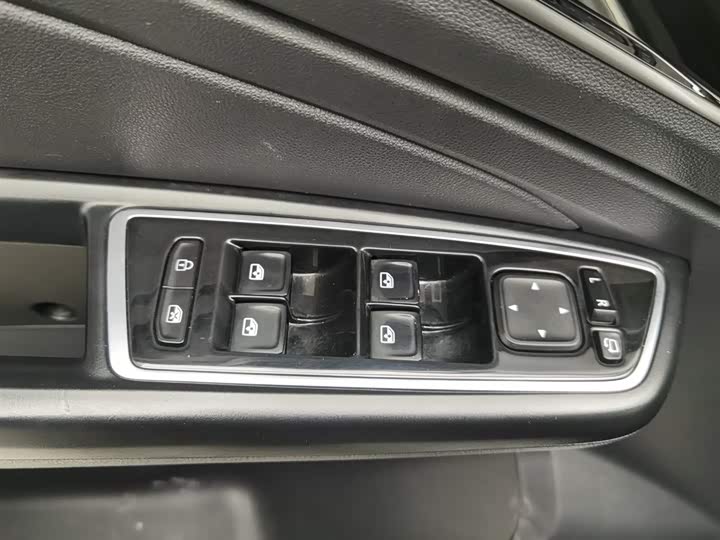 Фото 9 - Jetta VS7