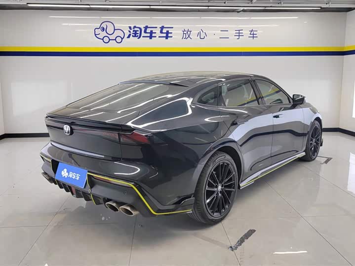 Фото 3 - Changan UNI-V