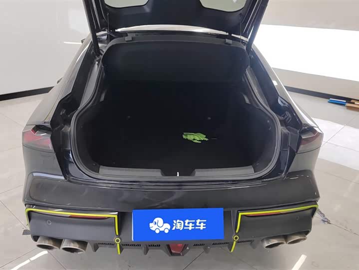 Фото 4 - Changan UNI-V