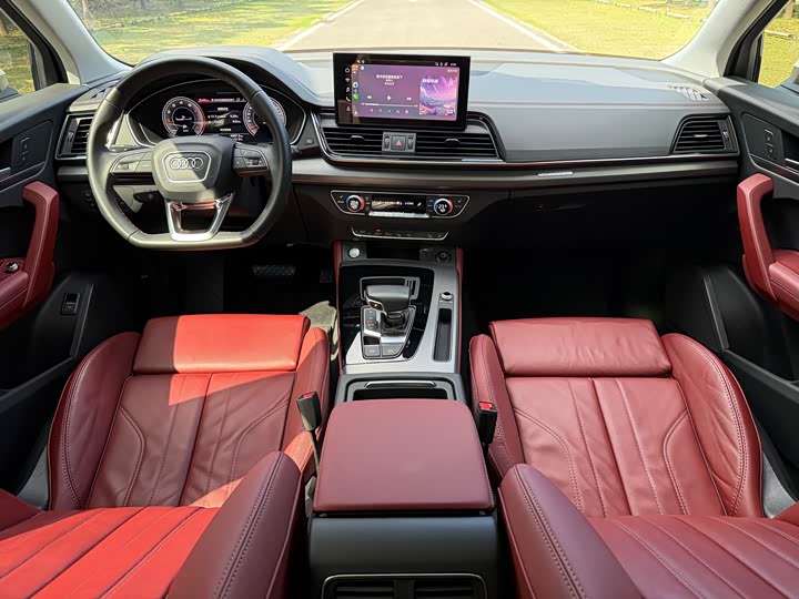 Фото 5 - Audi Q5L