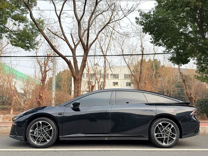 Фото 5 - XPeng F57