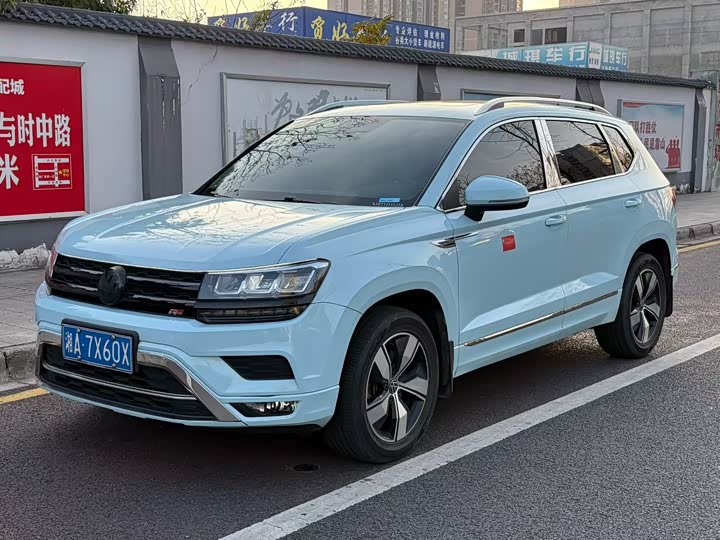 Фото 1 - Volkswagen Tharu