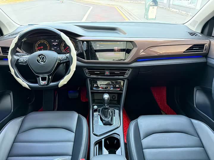 Фото 5 - Volkswagen Tharu