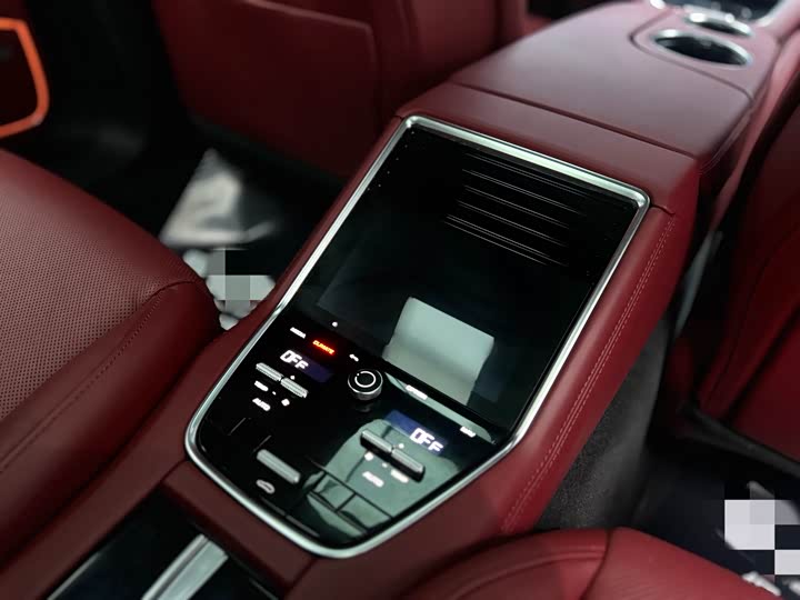 Фото 8 - Porsche Panamera