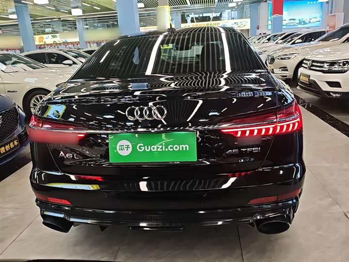 Фото 6 - Audi A6L