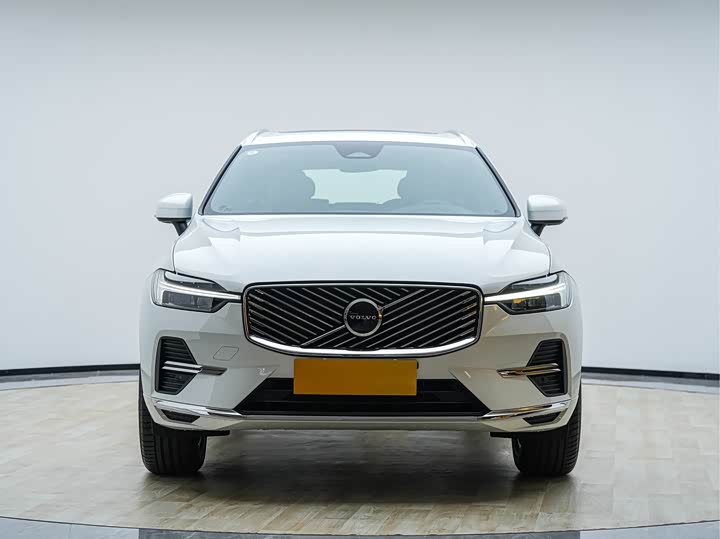 Фото 2 - Volvo XC60