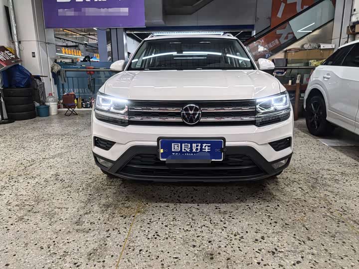 Фото 2 - Volkswagen Tharu