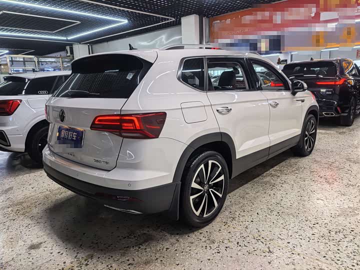 Фото 6 - Volkswagen Tharu