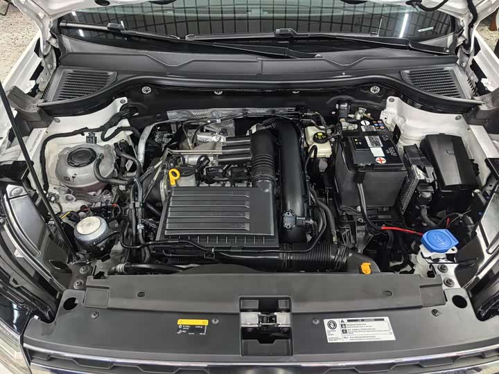 Фото 7 - Volkswagen Tharu