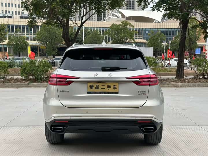 Фото 8 - Hongqi HS5