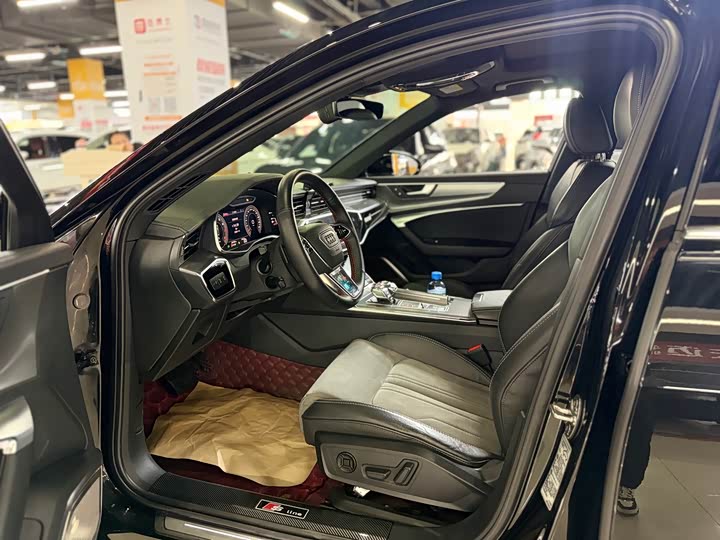 Фото 6 - Audi A6L