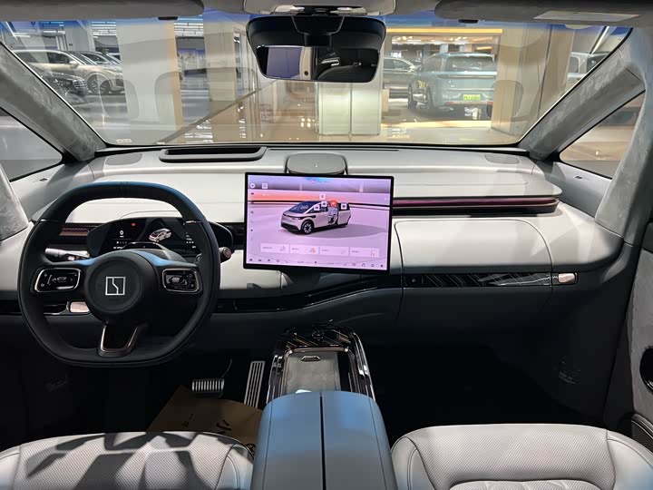 Фото 9 - Zeekr Mix