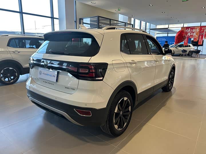 Фото 4 - Volkswagen Tacqua