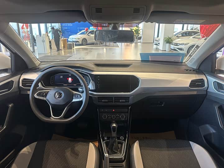 Фото 6 - Volkswagen Tacqua