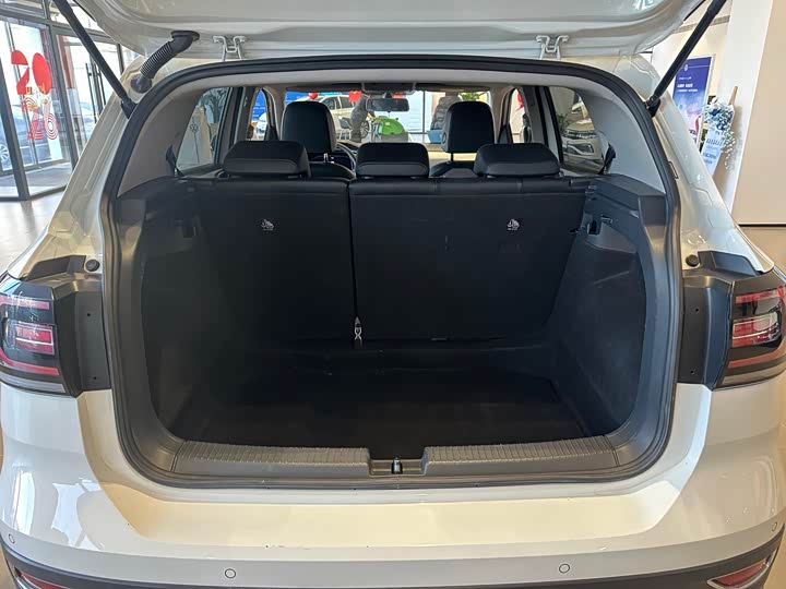 Фото 9 - Volkswagen Tacqua