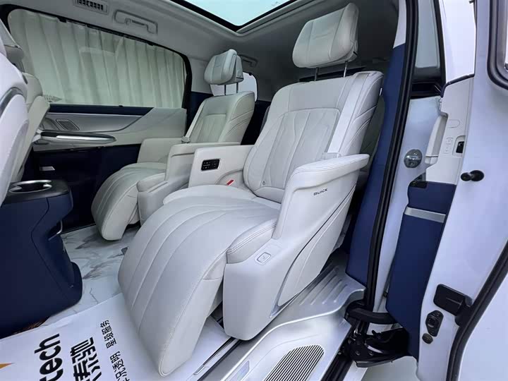 Фото 6 - Buick GL8 Hybrid