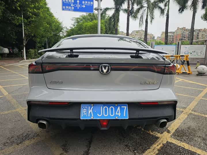 Фото 8 - Changan UNI-V