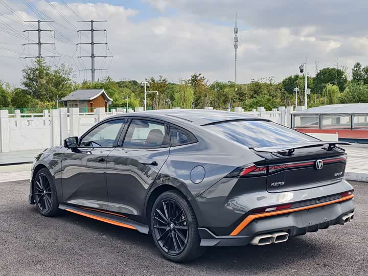 Фото 5 - Changan UNI-V