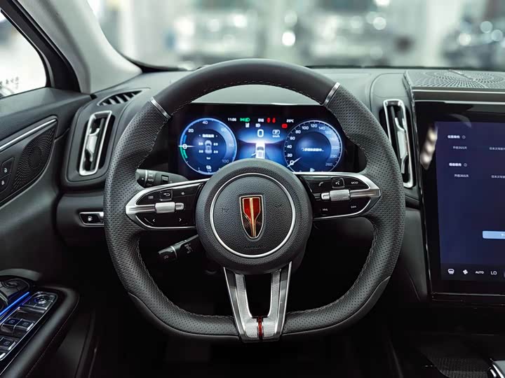 Фото 4 - Hongqi HS3 Hybrid