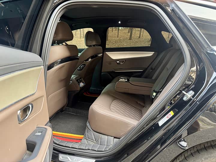 Фото 4 - BYD Han