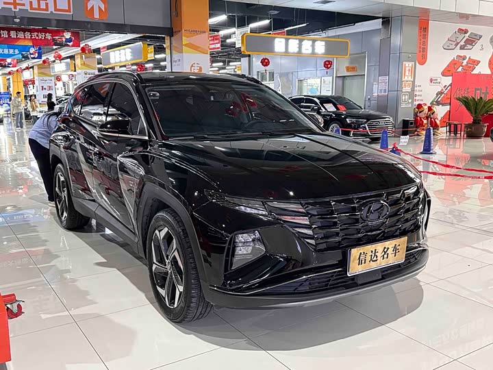 Фото 3 - Hyundai Tucson L