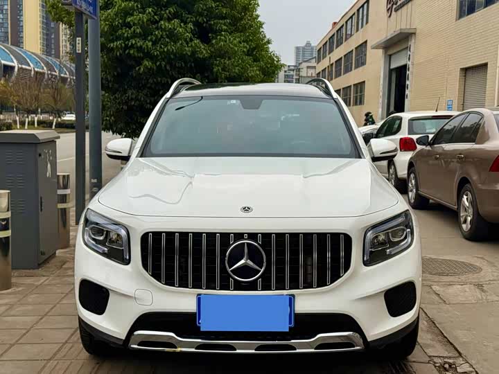 Фото 2 - Mercedes-Benz GLB-Class