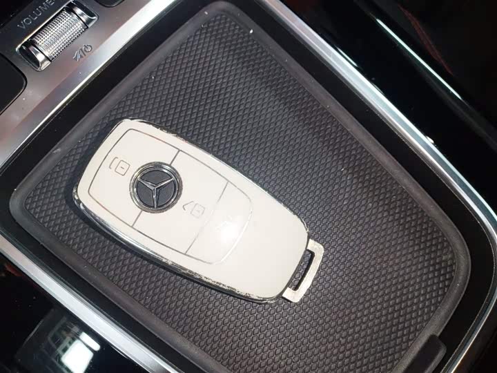 Фото 9 - Mercedes-Benz CLA-Class