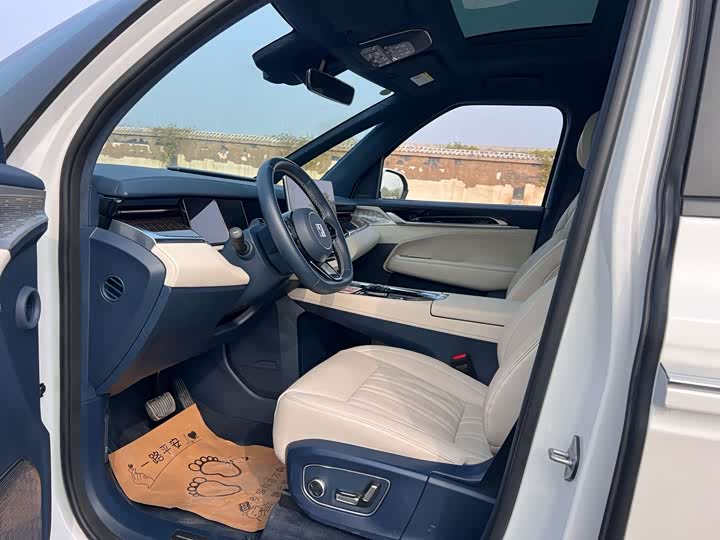 Фото 4 - Zeekr 009