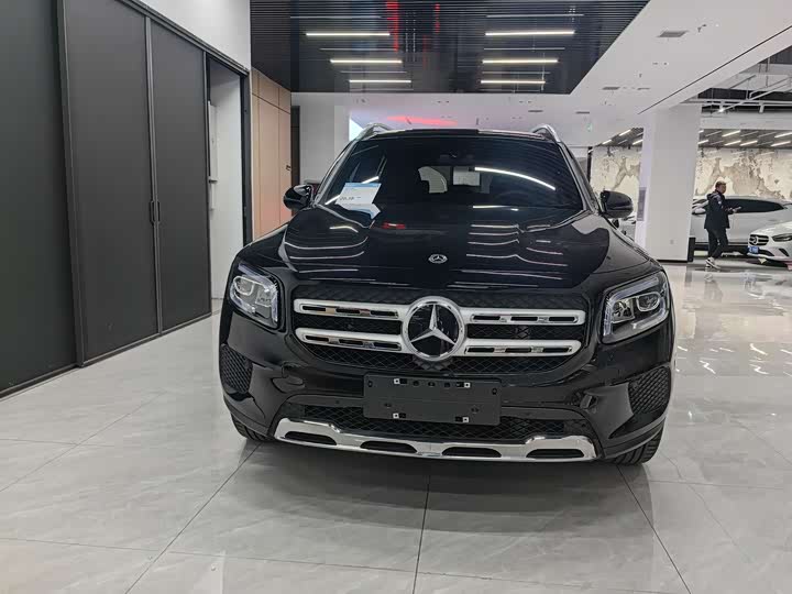 Фото 1 - Mercedes-Benz GLB-Class