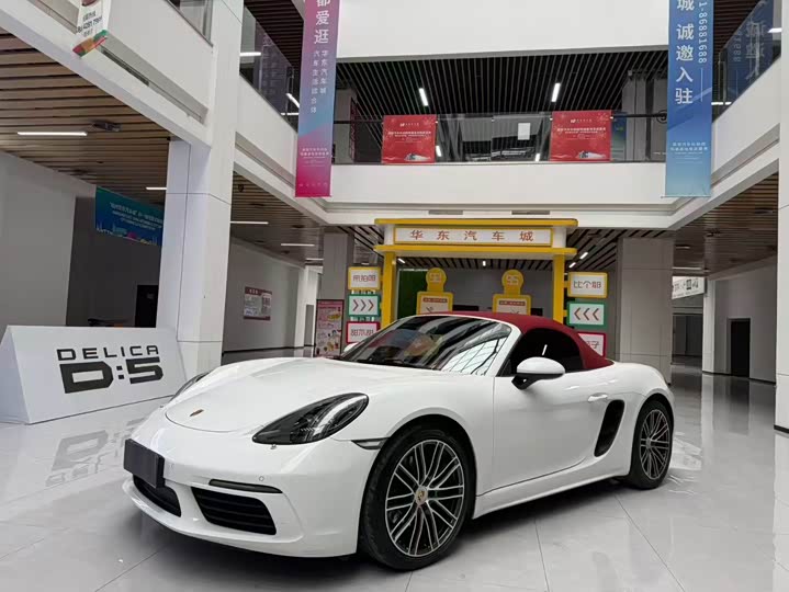 Фото 1 - Porsche 718