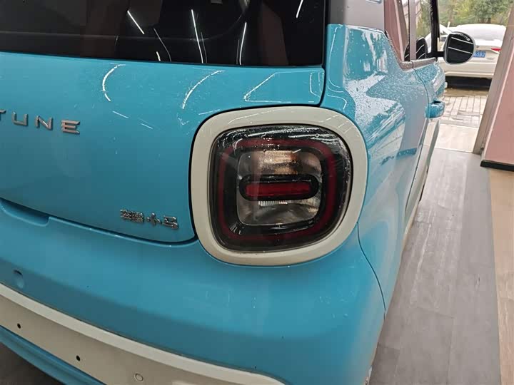 Фото 8 - Bestune Pony