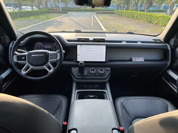 Фото 6 - Land Rover Defender