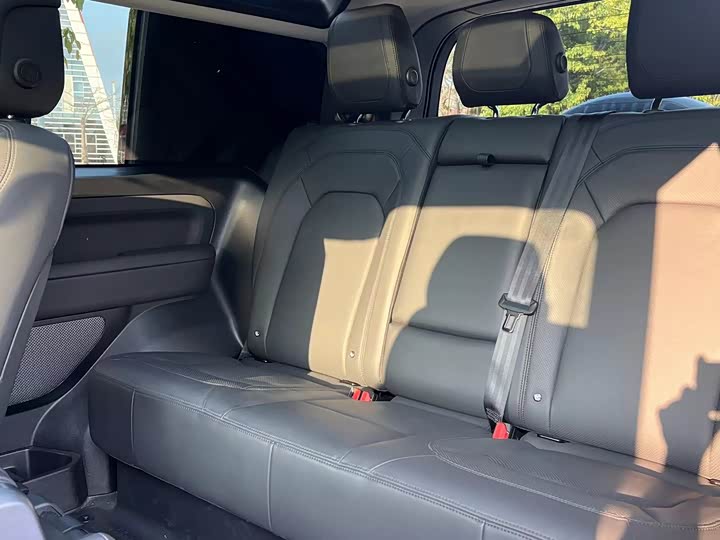 Фото 7 - Land Rover Defender