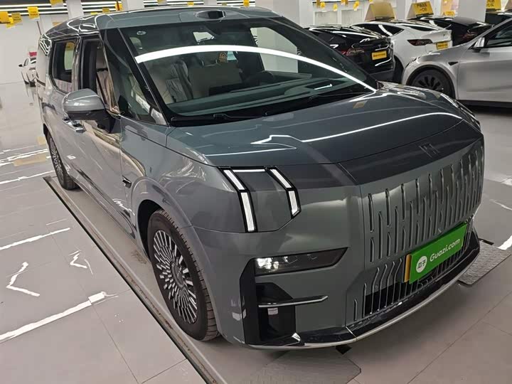 Фото 4 - Zeekr 009