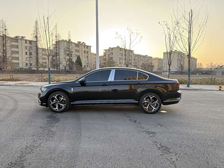 Фото 9 - Volkswagen Magotan